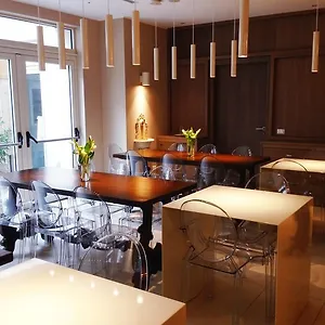 3* מלון La Castellana Loft