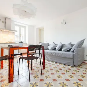 https://papavero-accademia-carrara.it-lombardy.com